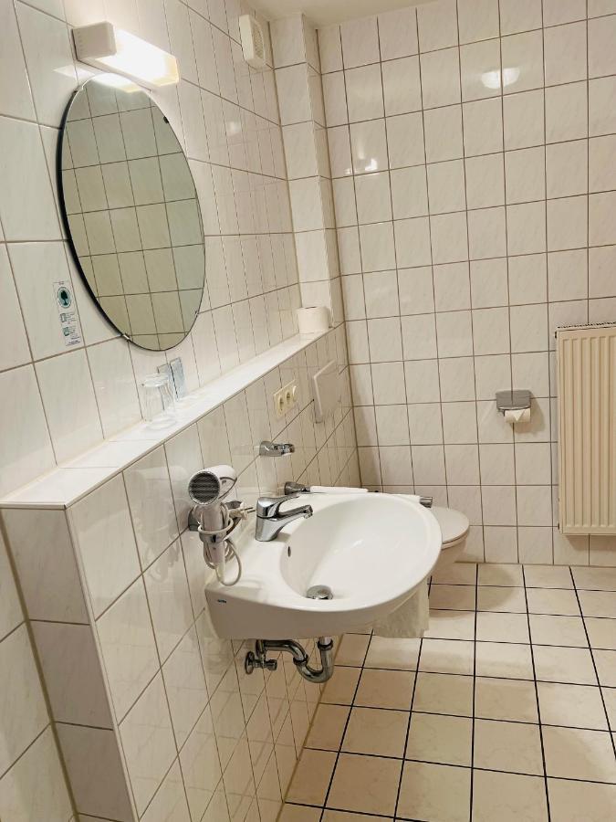 Hotel Garni Kern Halfing Exteriör bild