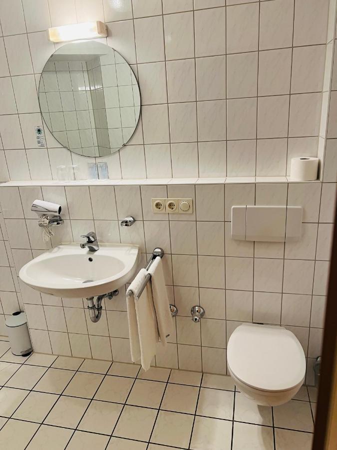 Hotel Garni Kern Halfing Exteriör bild
